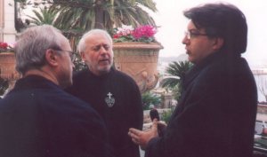 Intervistatore di TeleIschia con il Sup. Gen. della Congregazione