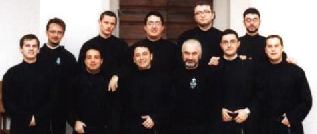 i Novizi 2001/2002 insieme al Mestro p. Francesco Guerra